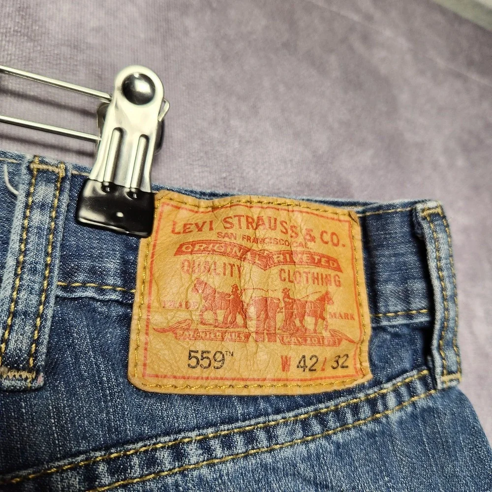 Levis 559 Relaxed Straight Jeans Mens 42x32 Blue Medium Wash Denim 100% Cotton